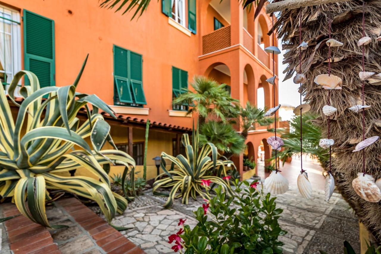 Miramare Di Varigotti Luaran gambar