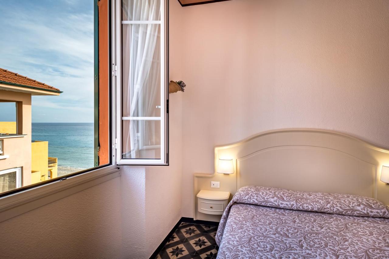 Miramare Di Varigotti Luaran gambar