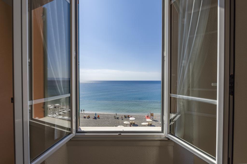 Miramare Di Varigotti Luaran gambar